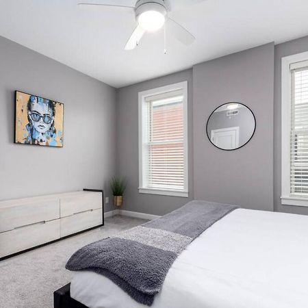 Soaring 2-Bedroom Parkside Loft Walkable To It All シンシナティ エクステリア 写真