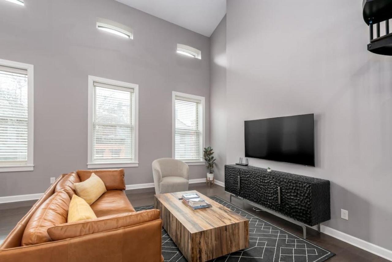 Soaring 2-Bedroom Parkside Loft Walkable To It All シンシナティ エクステリア 写真