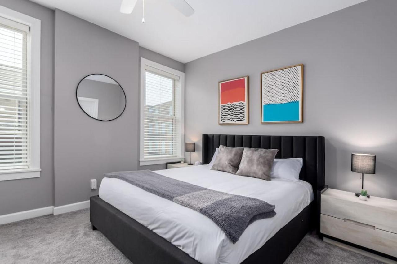 Soaring 2-Bedroom Parkside Loft Walkable To It All シンシナティ エクステリア 写真